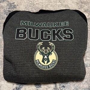 NBA Milwaukee Bucks Gray Sweatshirt